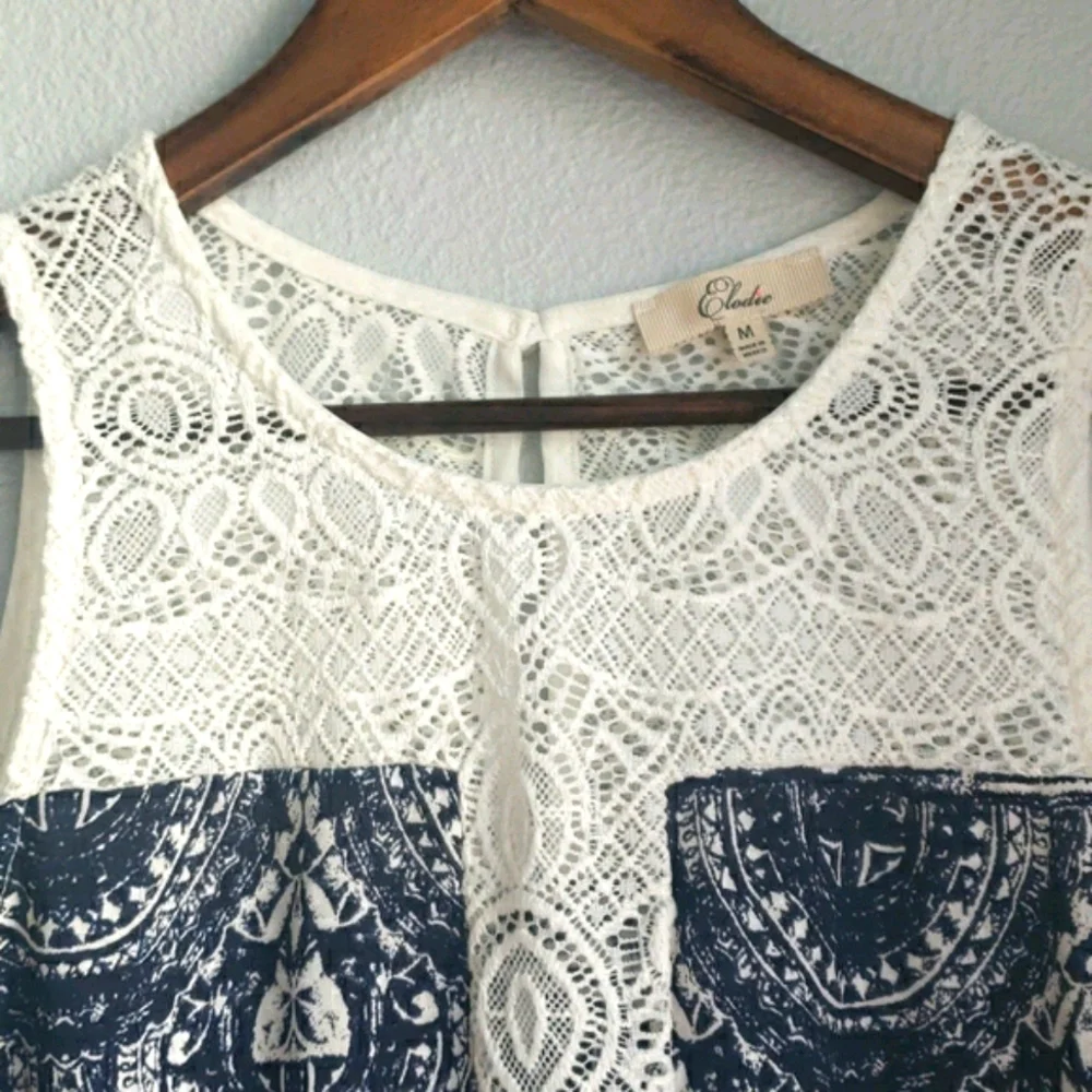 Elodie Flowy Lacy Blue Printed Tank Top Size Medium - Picture 4 of 6